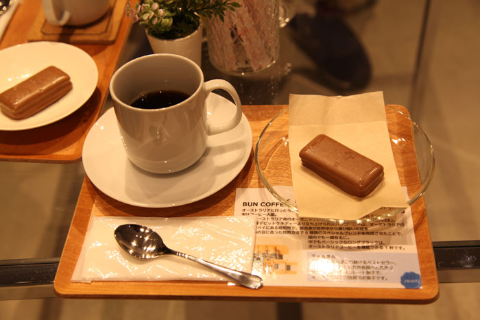 ティムタムとコーヒー