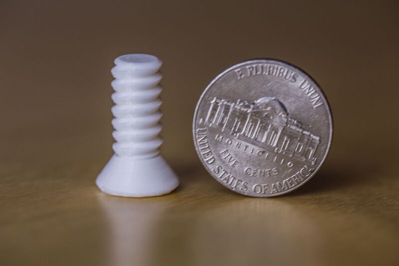 この精密さ!比較対象は5セント硬貨(直径約20mm)です。(出典:DISCOVER)