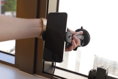 ガラス窓でグラグラ揺らしてみるGIF