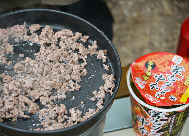 蒙古タンメンとひき肉