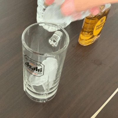 ウイスキーの水割りの一般的な作り方