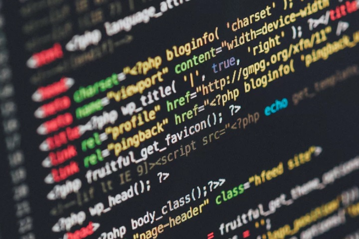 コンピューターのエラーのイメージ画像