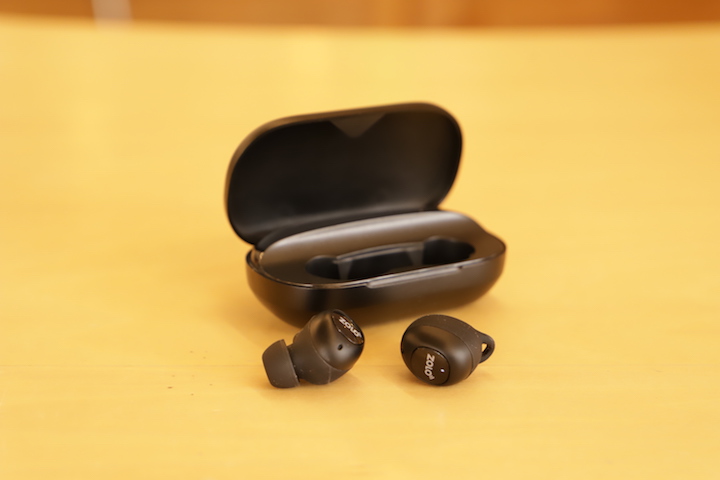 フルワイヤレスイヤホン
