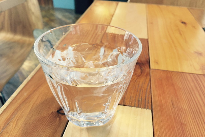 チェイサーの冷水