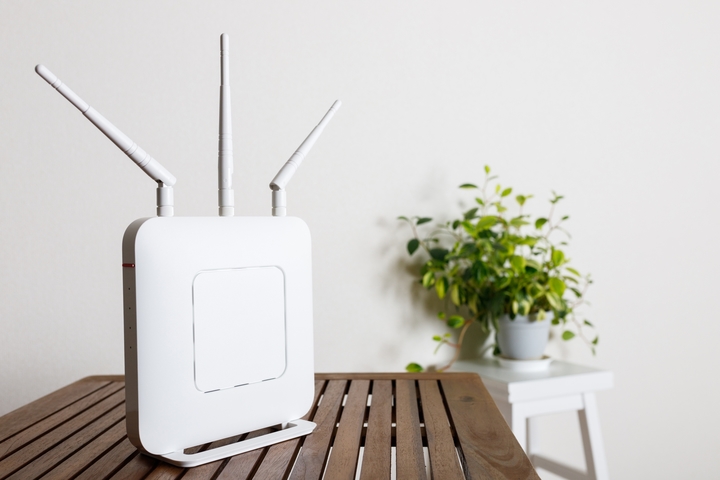 WiFiを使っているイメージ