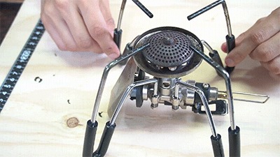 soto st310の脚にシリコンチューブを通し終えたところ