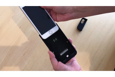 mophie juice pack air for iPhone 7を装着する動画