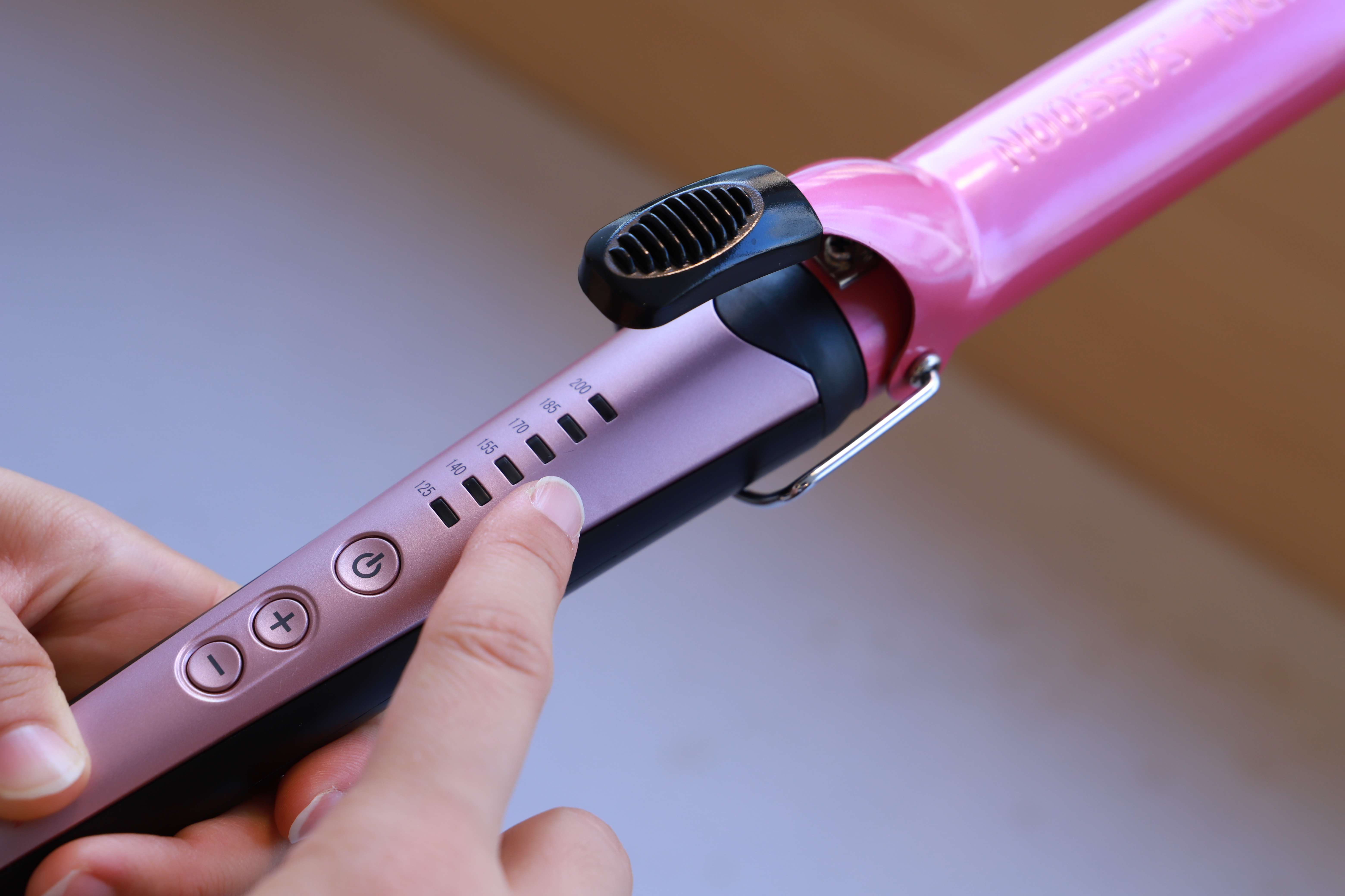 カールアイロン VSI-3283の温度調節部分