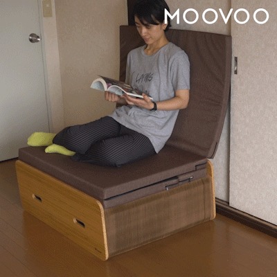 ソファーになる
