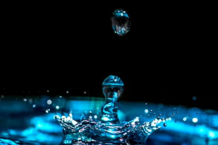 軟水と硬水のイメージ画像