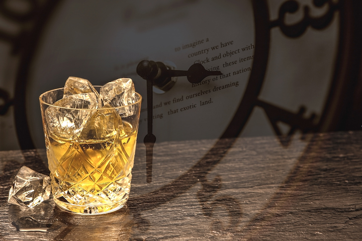 グラスに入ったウイスキー