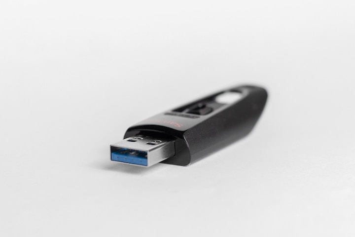 スマートフォン/携帯電話大容量USB - www.primator.cz