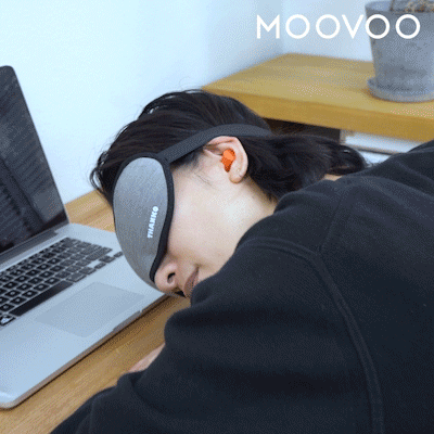 オフィスで仮眠　耳栓