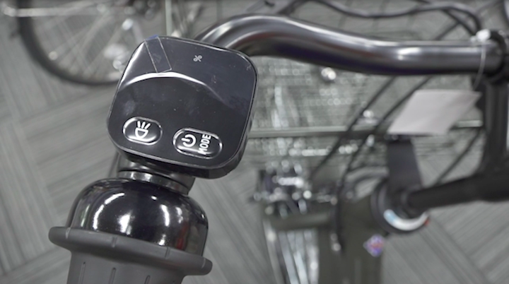 ブリヂストンの電動自転車に付いている操作パネル
