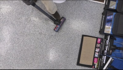 パナソニックの掃除機「パワーコードレス」のヘッドを外すGIF