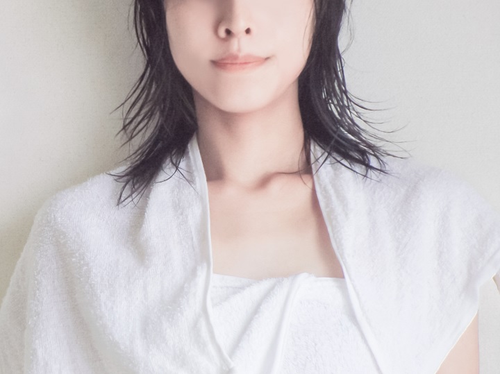 洗髪した女性の写真