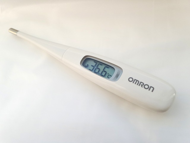 36.6度をしめす体温計