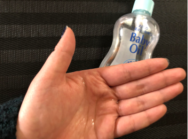 ベビーオイルのテクスチャーの写真