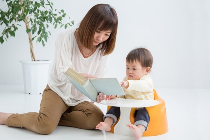 読み聞かせ画像