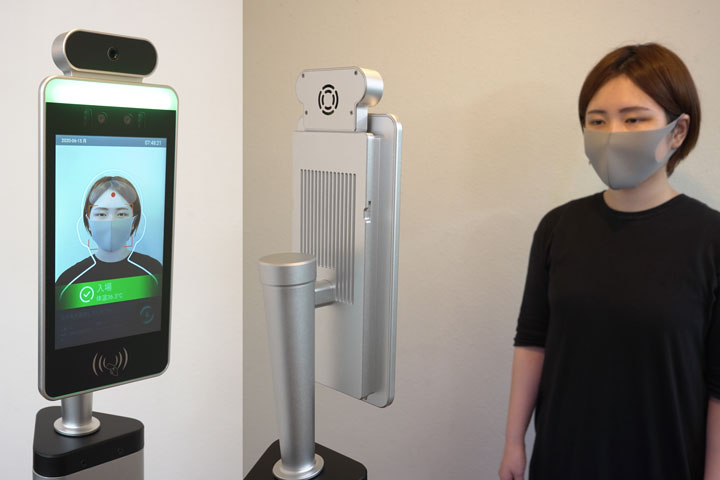 非接触 AI検温モニタ　KAOIRO 動作品　体温計　体温測定　顔認証 顔をかざすだけで検温！ウィズコロナ時代のAI高速体温モニタ『KAOIRO』【半