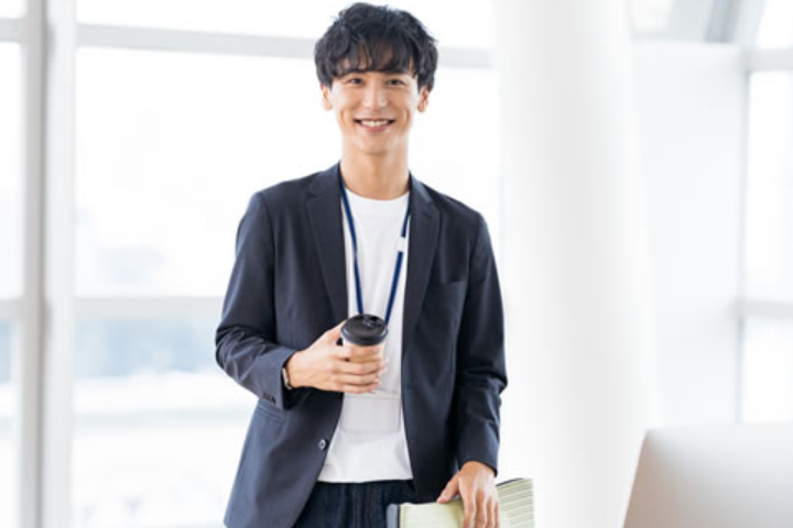 GEEK JOB 転職コース | 社会人経験を活かして20代でキャリアチェンジ異業種、未経験からプロのエンジニアにのイメージ画像