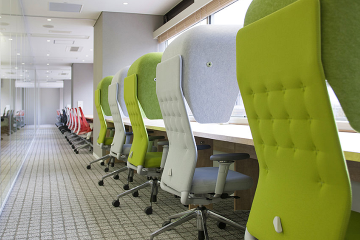 そもそもコワーキングスペース（Coworking Space）って何？東京のコワーキングスペースを中心に解説｜バーチャルオフィス・シェアオフィス@東京都千代田区|ナレッジソサエティ|起業家におすすめ・法人登記・銀行口座のイメージ画像