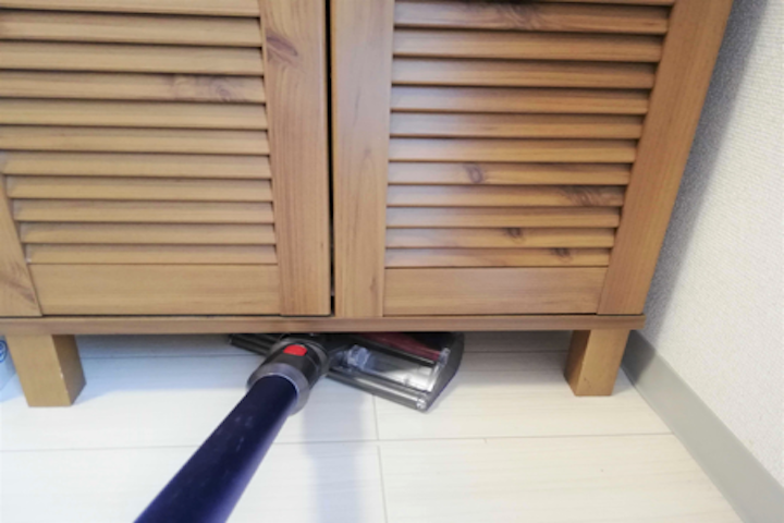 Dyson V7 Fluffy (SV11FF) の掃除風景③の写真