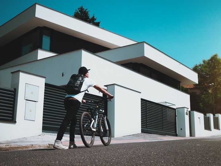 自転車と人のイメージ