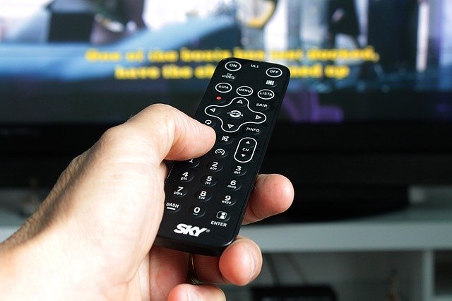 テレビのリモコン
