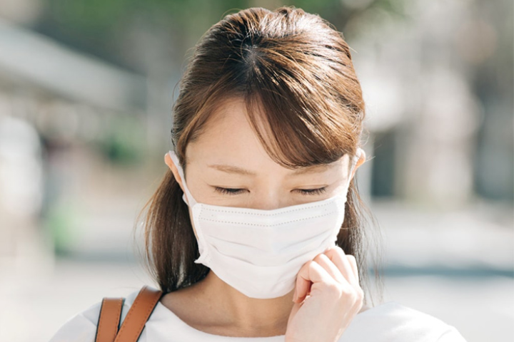 マスクで肌あれ・ニキビが急増中!? 原因や予防・対策法をチェック|医肌研究所|医師監修の肌ケア情報サイトのイメージ画像