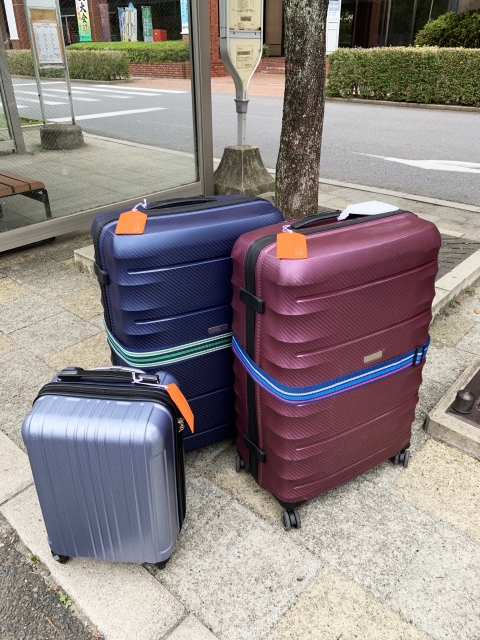 3つのスーツケース