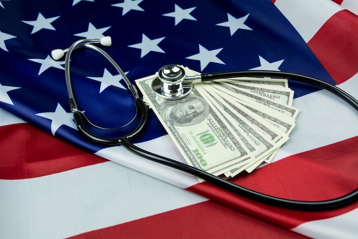 アメリカ国旗、お金