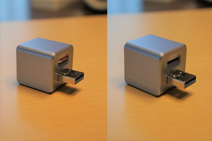 本体、microSDカード