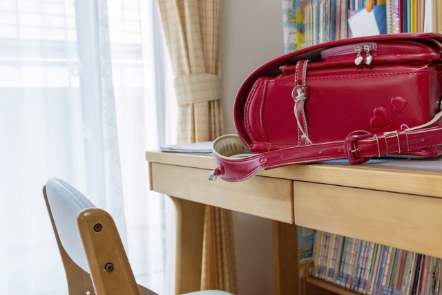 中学生以上も使えるおすすめの学習机はこれ おしゃれで機能的なデスク9選