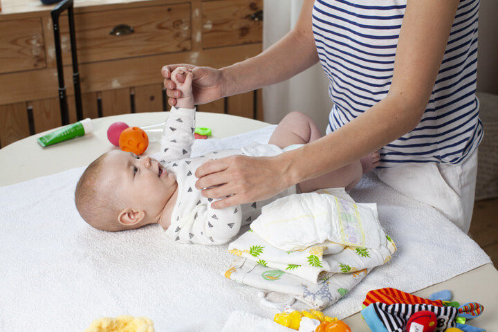 最新版 おむつポーチもおしゃれに おすすめ24選と代用アイテムを紹介