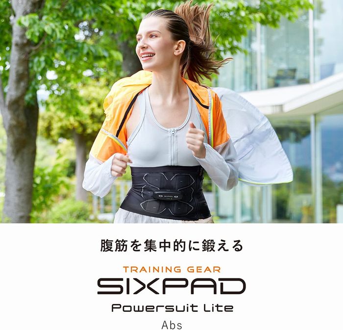 ランニングをしている女性の写真