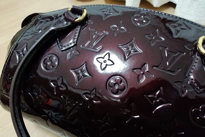 ラクサスのバッグの表面の画像