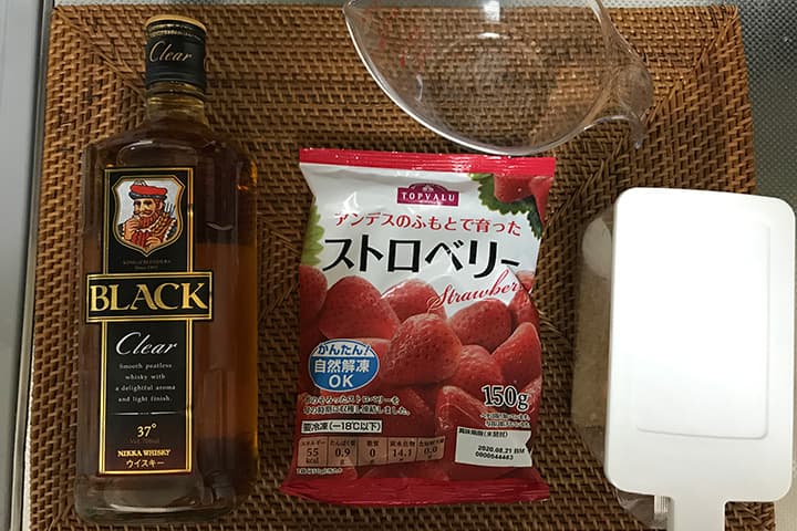 いちごウイスキーの材料
