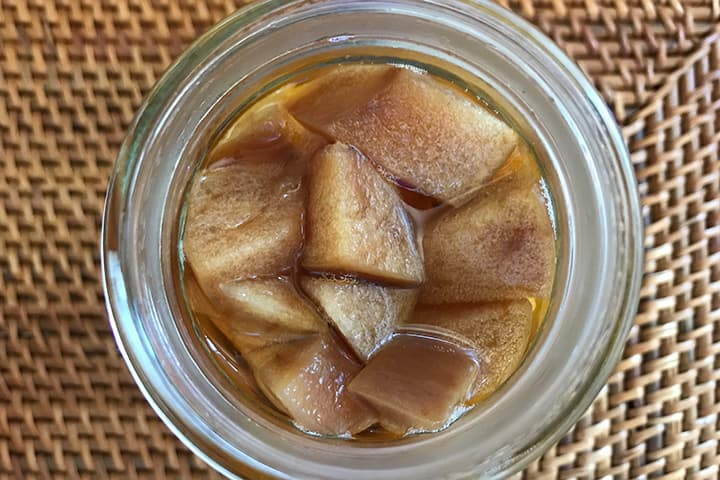 ウイスキーに漬け込んだりんご