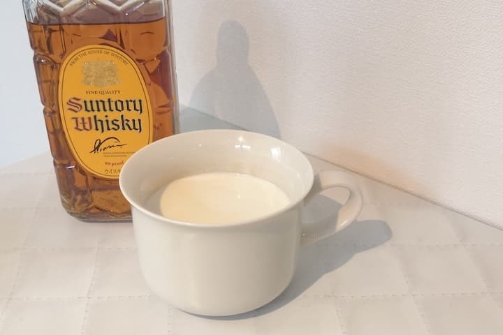 ウイスキーのラムレーズン、生クリームアレンジの画像