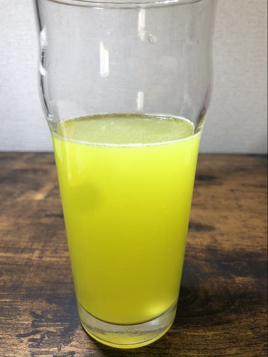 アルフェ ビューティコンク<パウダー>を投入した水の写真