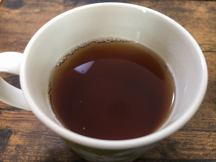 アルフェ ビューティコンク<パウダー>を混ぜる前の紅茶写真