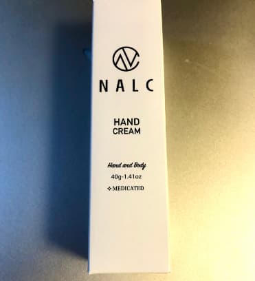 NALCハンドクリームの外箱の写真