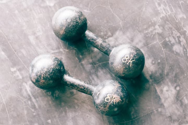 筋トレ器具の画像