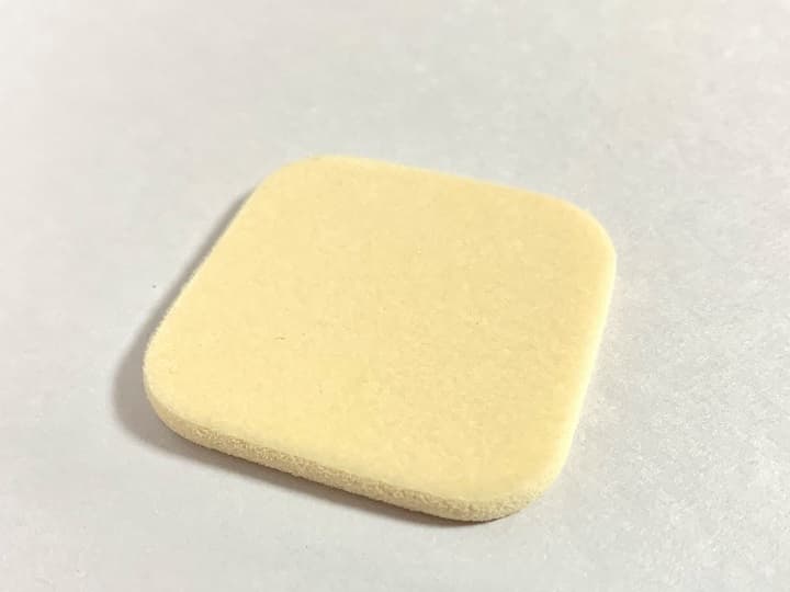 マキアージュ ドラマティックフェイスパウダーのパフ起毛面