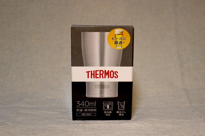 箱に入ったタンブラー