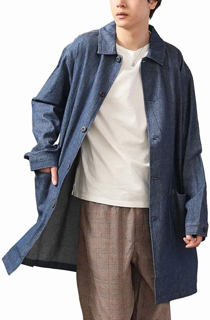 ステンカラーコートの写真