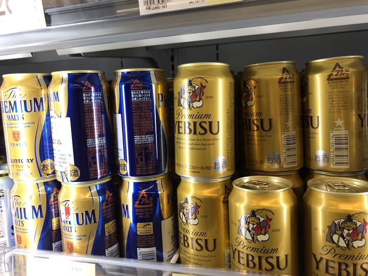 サントリーのビールが並ぶ商品棚