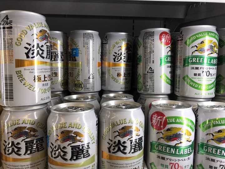 発泡酒の商品棚