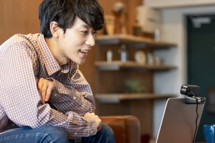 ITエンジニア スピード転職コース | 社会人経験を活かして20代でキャリアチェンジ異業種、未経験からプロのエンジニアにのイメージ画像